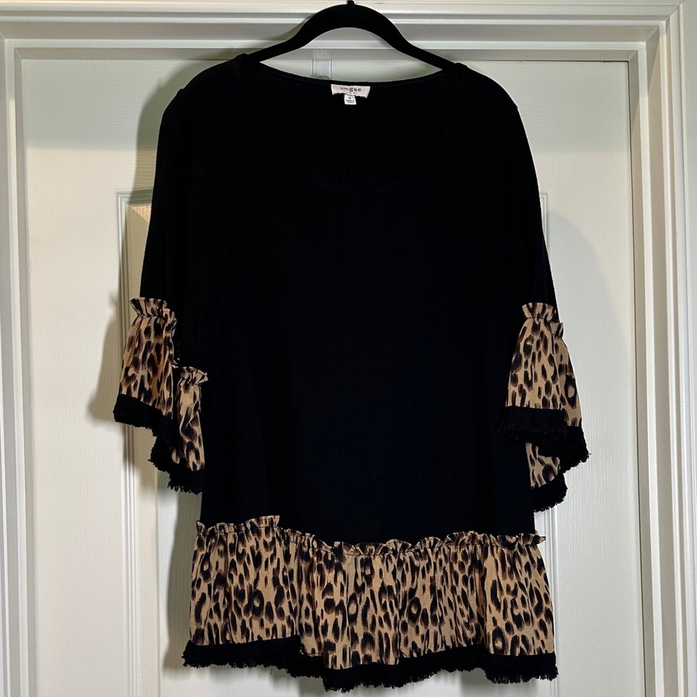 UMGEE Boutique Black and Brown Bell Sleeve Ruffled Blouse